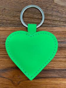 Leder Schlüsselanhänger Herz neon grün